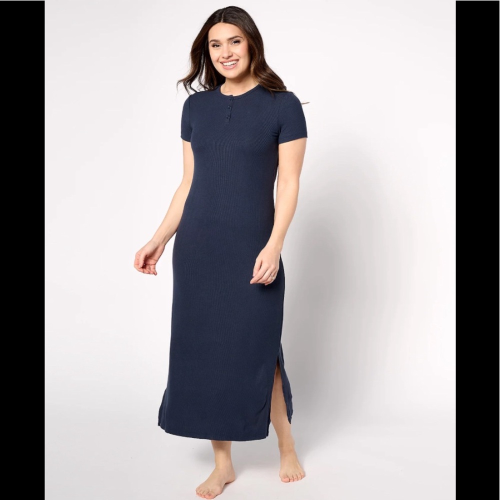 NWT Barefoot Dreams Malibu Collection Ultra Soft Rib Henley Dress
